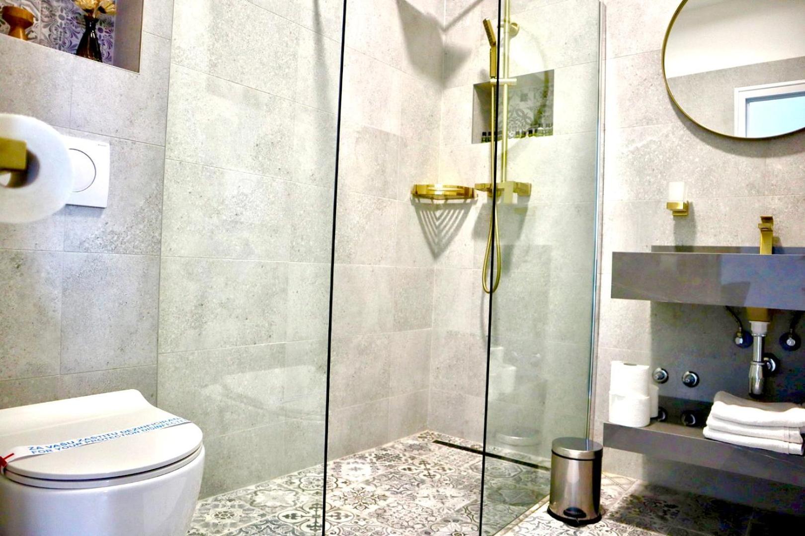 Biosphere Lux Apartments Сараево Екстериор снимка